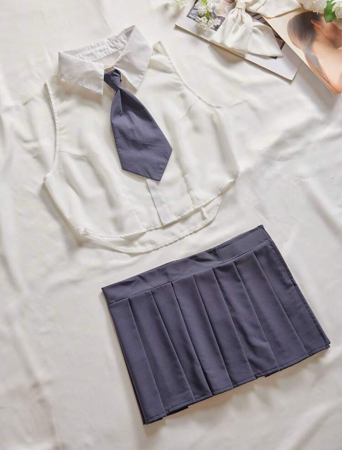 Traje colegiala (Talla L)
