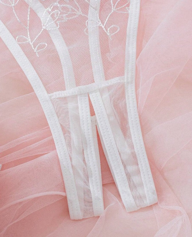 Lencería blanca con apertura (Talla S M L)